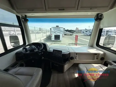 2026 Thor Motor Coach Palazzo GT photo 16