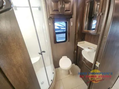 2018 Tiffin Motorhomes Allegro RED photo 45