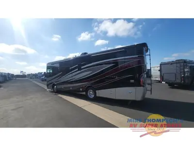 2018 Tiffin Motorhomes Allegro RED photo 9