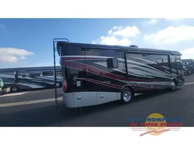 2018 Tiffin Motorhomes Allegro RED photo 5