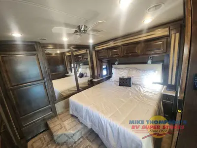 2018 Tiffin Motorhomes Allegro RED photo 38