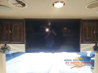 2018 Tiffin Motorhomes Allegro RED photo 27