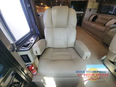 2018 Tiffin Motorhomes Allegro RED photo 20