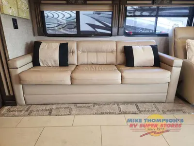 2018 Tiffin Motorhomes Allegro RED photo 24