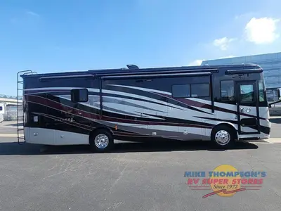 2018 Tiffin Motorhomes Allegro RED photo 4