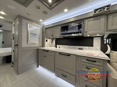 2026 Tiffin Motorhomes Phaeton photo 31