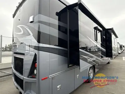2026 Tiffin Motorhomes Phaeton photo 14