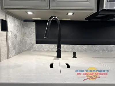 2026 Tiffin Motorhomes Phaeton photo 35