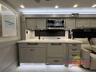 2026 Tiffin Motorhomes Phaeton photo 30