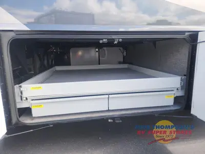 2009 Itasca Horizon photo 20