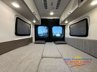 2026 Thor Motor Coach Sequence Sport photo 28