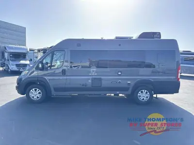 2026 Thor Motor Coach Sequence Sport photo 12