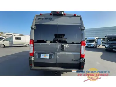 2026 Thor Motor Coach Sequence Sport photo 7
