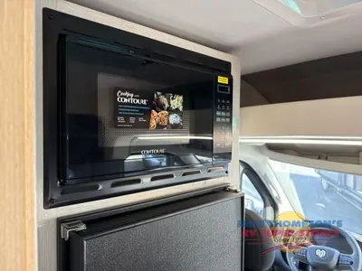 2026 Thor Motor Coach Sequence Sport photo 22