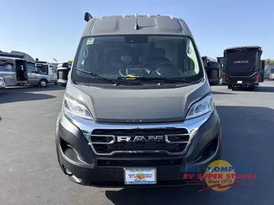 2026 Thor Motor Coach Sequence Sport photo 10