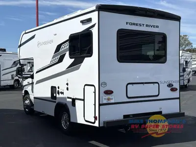 2026 Forest River RV Sunseeker LE photo 6