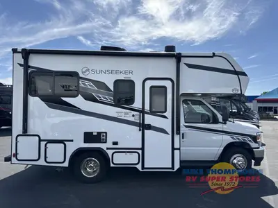 2026 Forest River RV Sunseeker LE photo 38