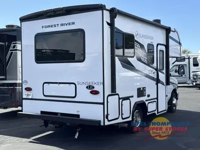 2026 Forest River RV Sunseeker LE photo 8