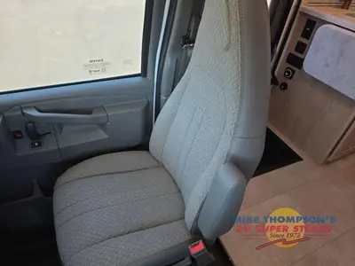 2026 Thor Motor Coach Chateau photo 19
