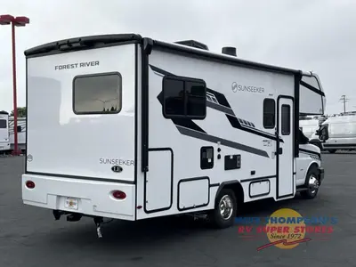 2026 Forest River RV Sunseeker LE photo 15