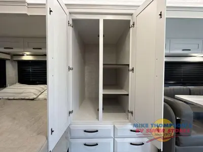 2025 Entegra Coach Odyssey photo 38