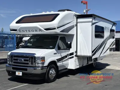 2025 Entegra Coach Odyssey photo 11