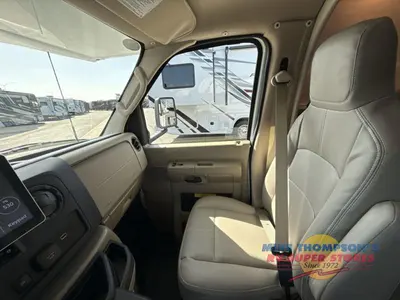 2026 Thor Motor Coach Chateau photo 19