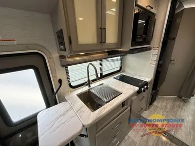 2025 Thor Motor Coach Chateau ESpec Essential photo 17