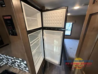 2019 Winnebago Outlook photo 25