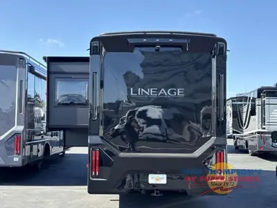 2026 Grand Design Lineage Series M photo 13