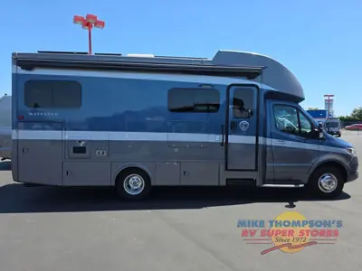 2021 Tiffin Motorhomes Wayfarer photo 9