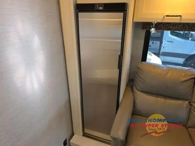 2021 Tiffin Motorhomes Wayfarer photo 34