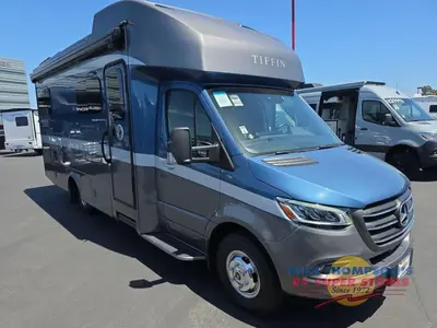 Used 2021 Tiffin Motorhomes Wayfarer 25 LW