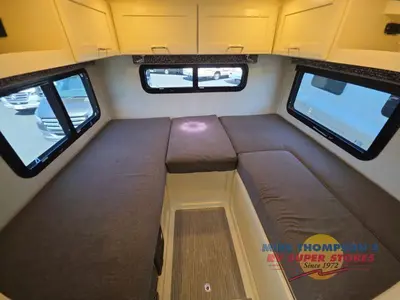 2021 Tiffin Motorhomes Wayfarer photo 35