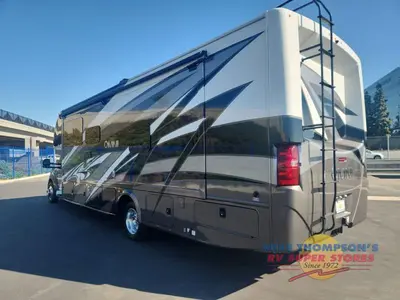 2021 Thor Motor Coach Omni photo 13