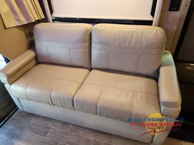 2021 Thor Motor Coach Omni photo 25