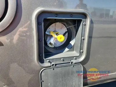 2021 Thor Motor Coach Omni photo 49