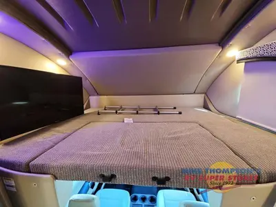 2021 Thor Motor Coach Omni photo 21