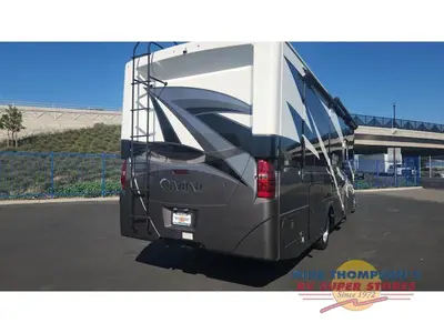 2021 Thor Motor Coach Omni photo 8