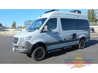 2025 Thor Motor Coach Sanctuary photo 4