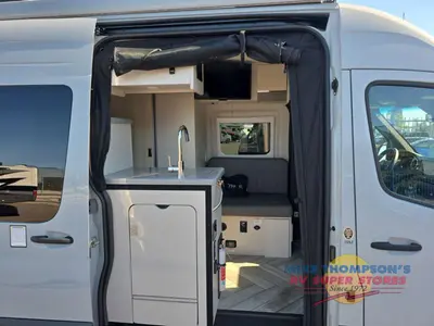 2025 Thor Motor Coach Sanctuary photo 17