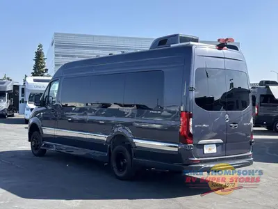 2027 Grech RV Strada-ion AWD photo 13