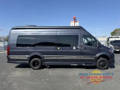 2027 Grech RV Strada-ion AWD photo 16