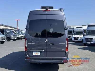 2027 Grech RV Strada-ion AWD photo 14