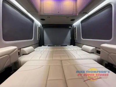 2027 Grech RV Strada-ion AWD photo 28