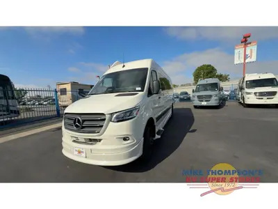 2027 Grech RV Strada-ion AWD photo 3
