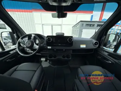 2026 Thor Motor Coach Sanctuary photo 18