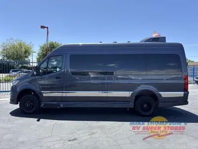 2027 Grech RV Terreno-ion AWD photo 12