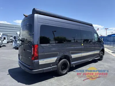 2027 Grech RV Terreno-ion AWD photo 15