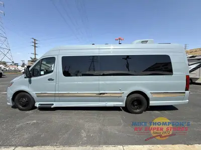 2025 Grech RV Strada-ion photo 12